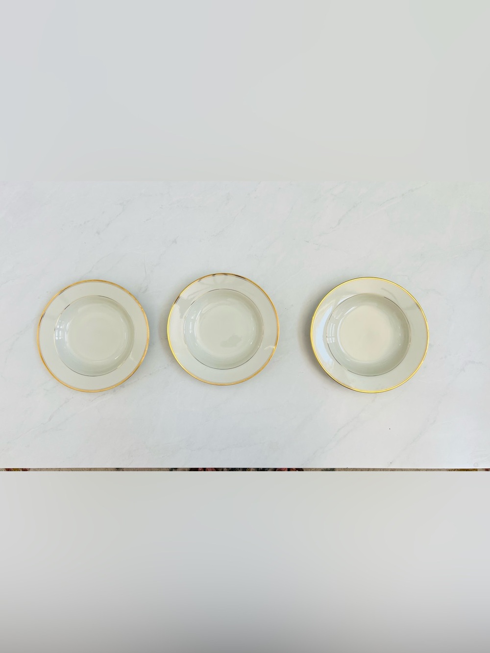 Vintage Mikasa Trousdale L2801 ivory china rimmed soup or pasta bowls, set of 3